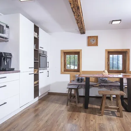 Hochzillertalblick By Interhome Vakantiehuis