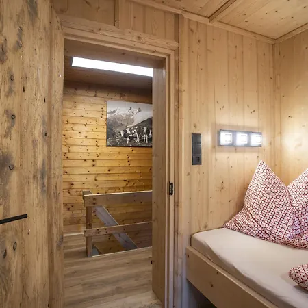 度假居 Hochzillertalblick By Interhome *